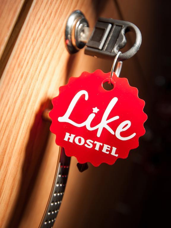 Like Hostel Cernăuți Exterior foto